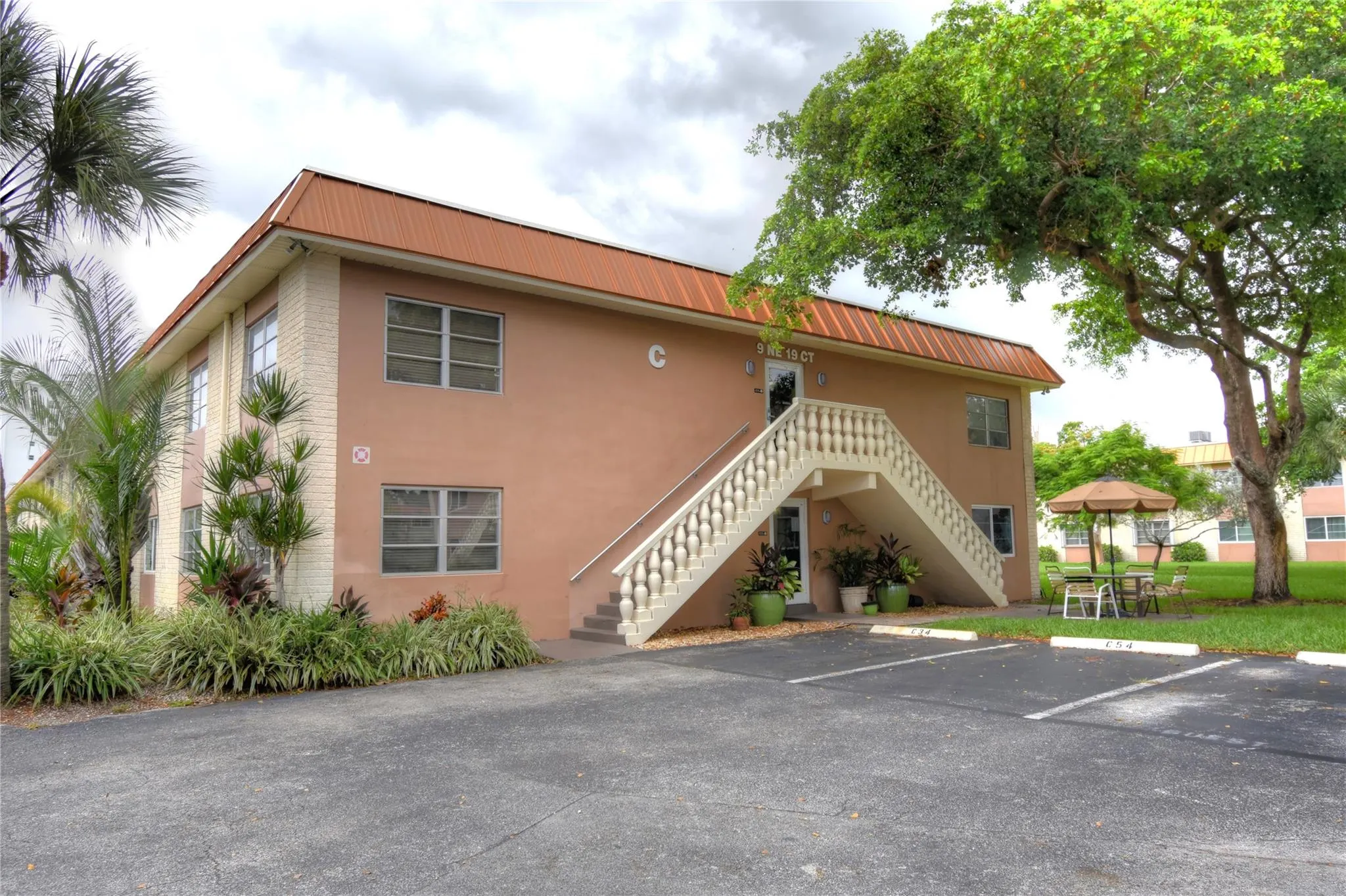 9 NE 19th Ct, #119C