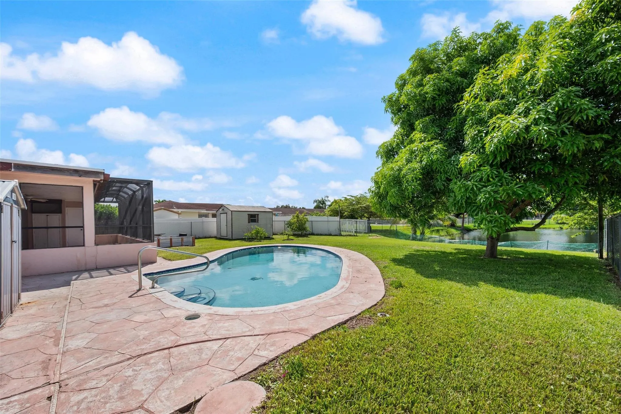 12520 SW 10th Ct