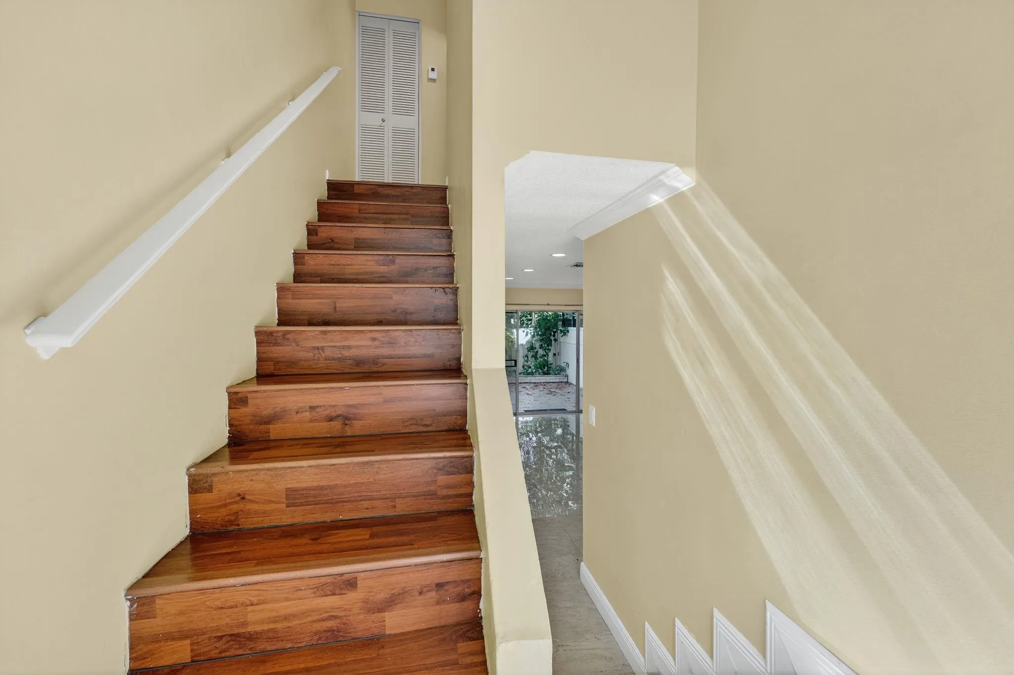 3007 NW 5th Ter
