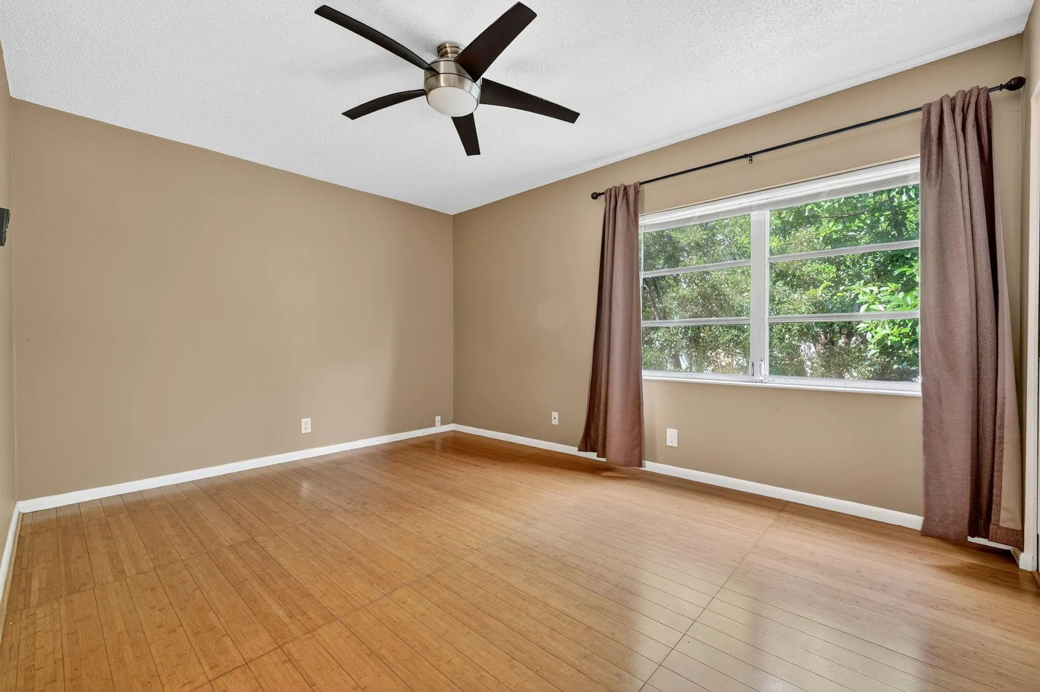 3007 NW 5th Ter