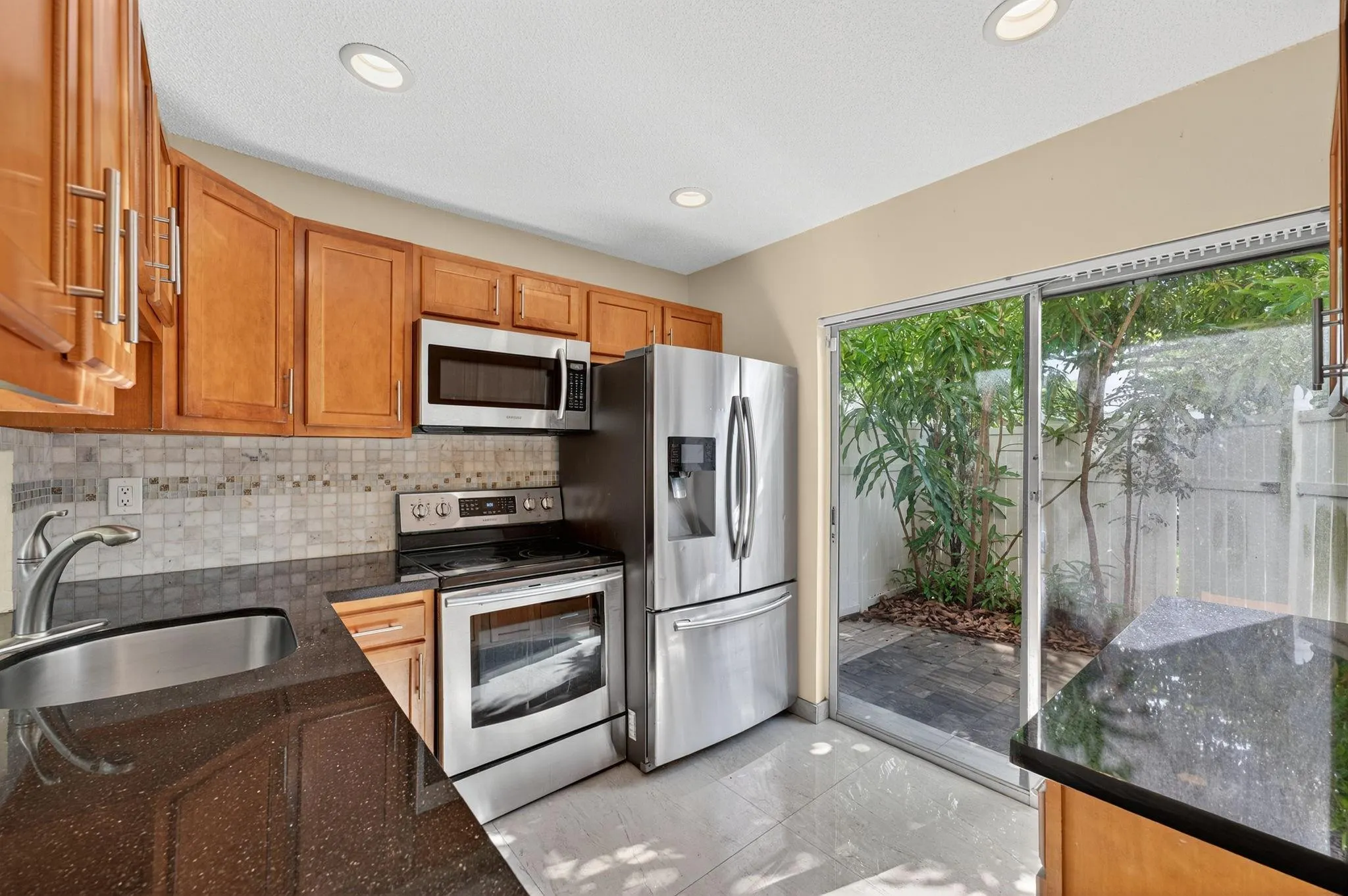 3007 NW 5th Ter