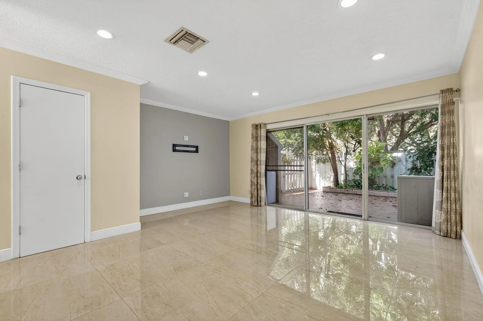 3007 NW 5th Ter