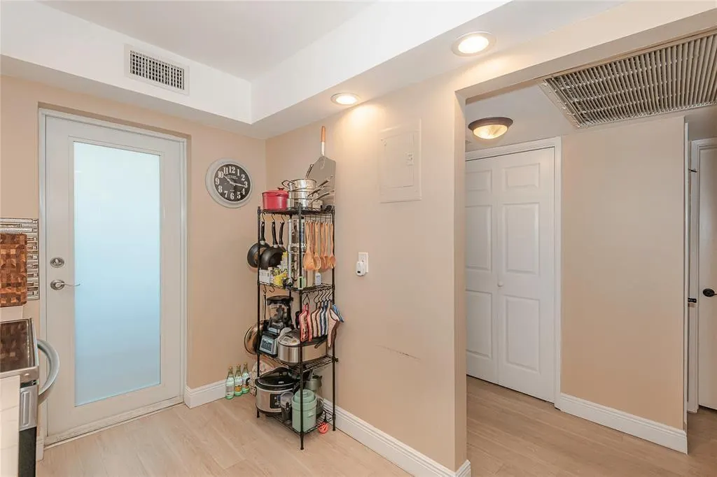4500 N Federal Highway, #263G