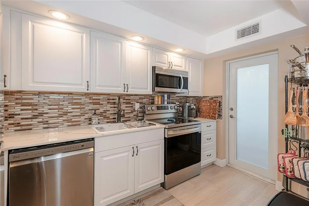 4500 N Federal Highway, #263G