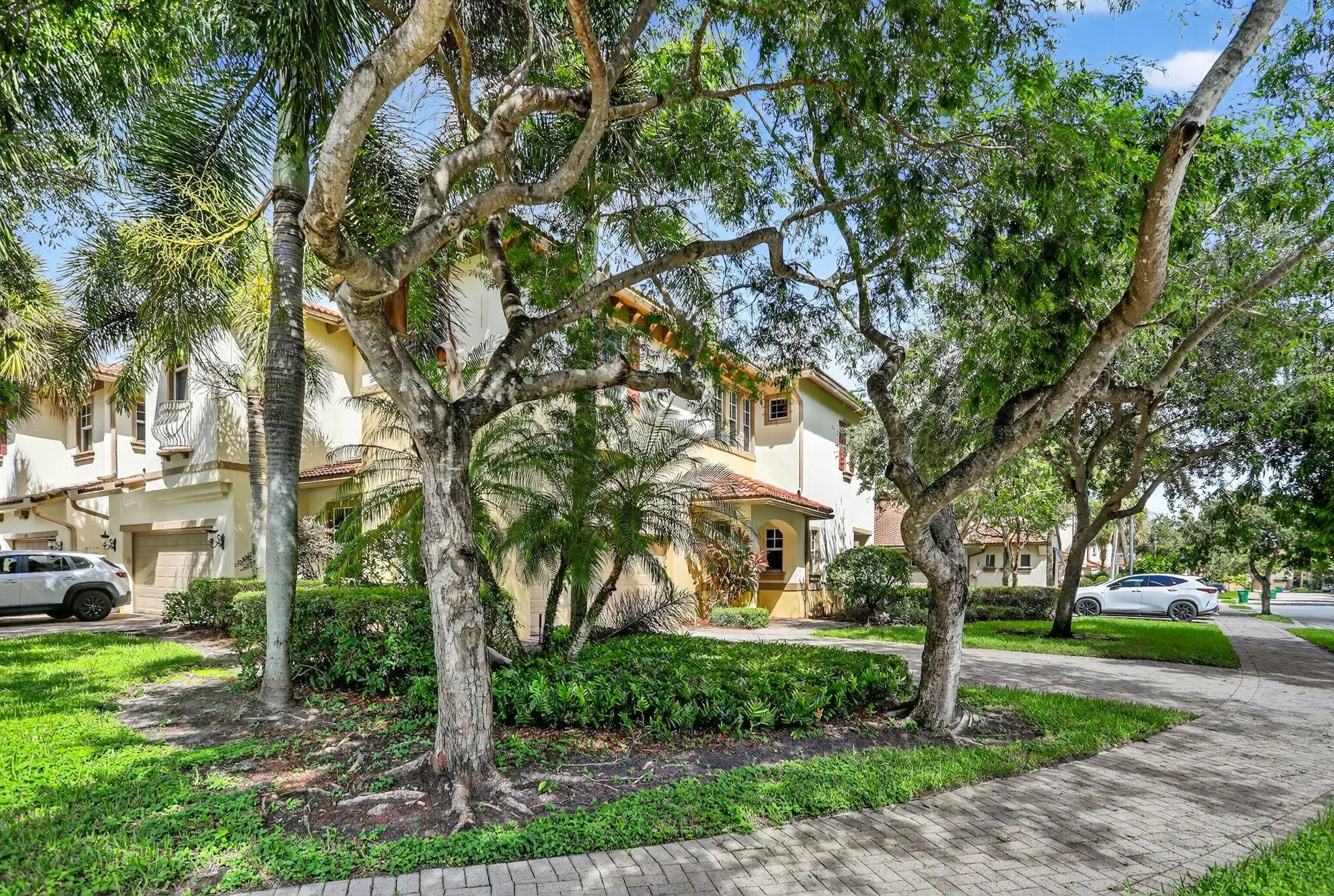 6012 NW 116th Dr