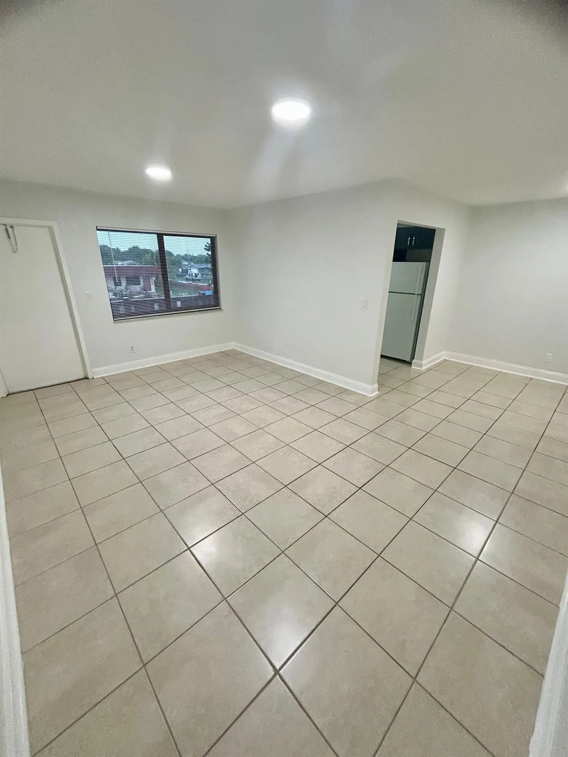 6024 SW 26th St, #202