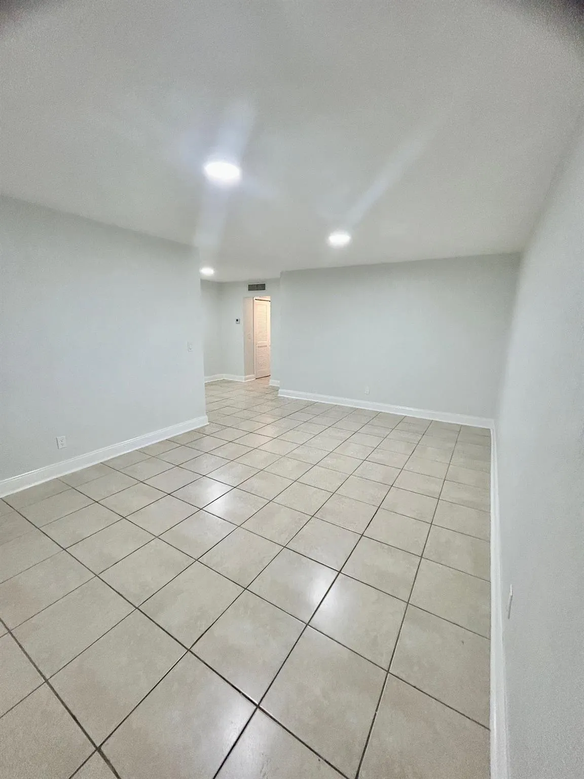 6024 SW 26th St, #202