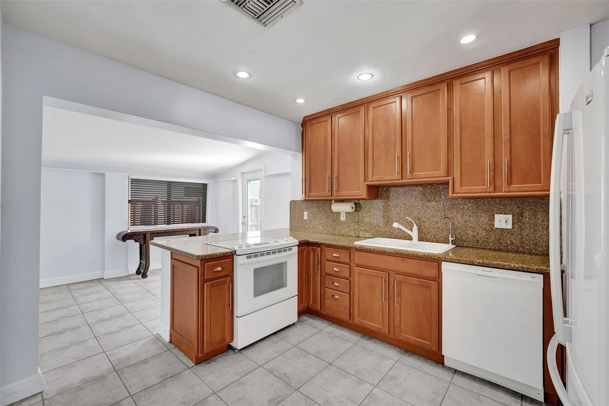 1632 NE 17th Ave