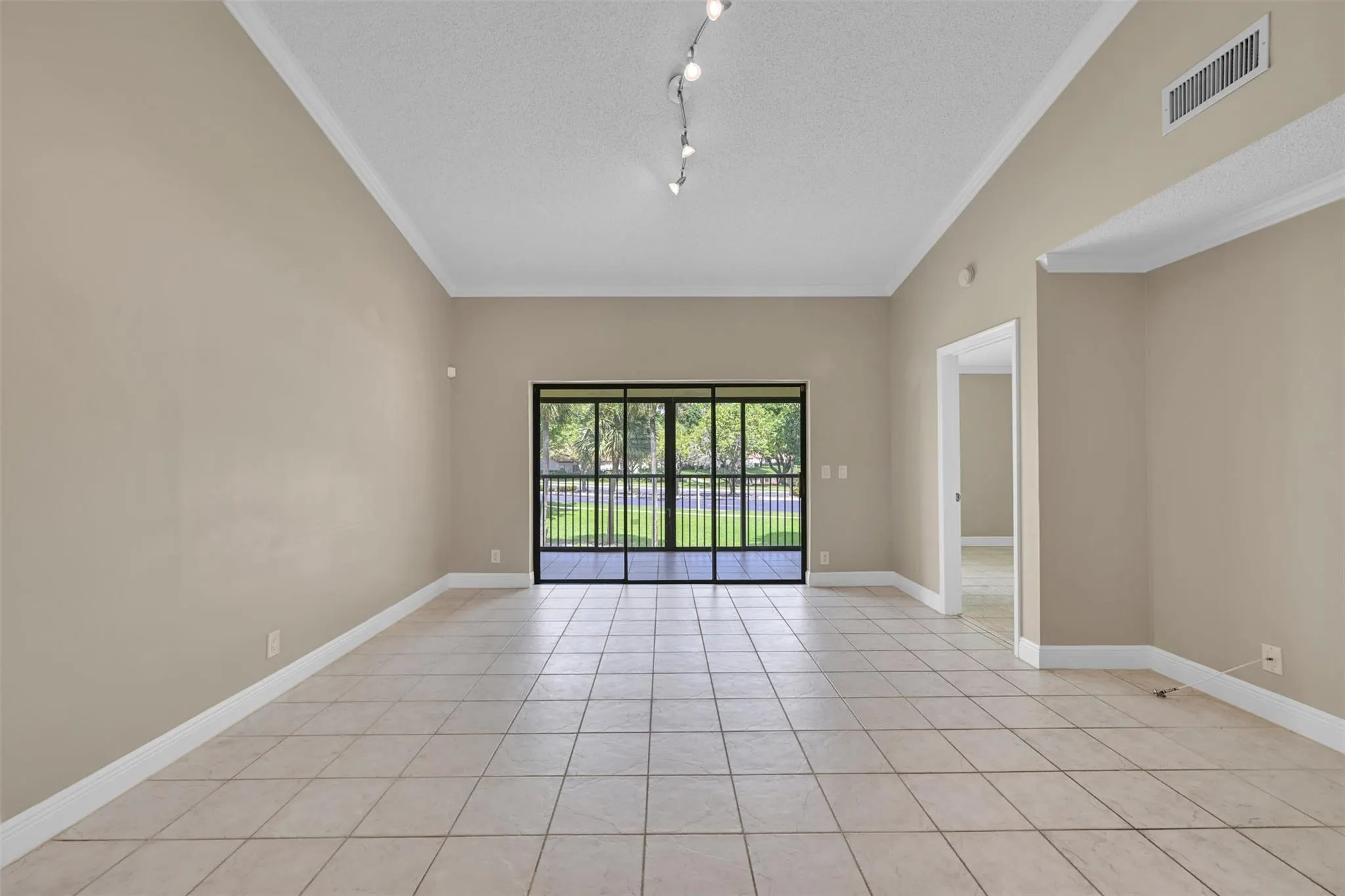 1410 Congressional Way, #1410