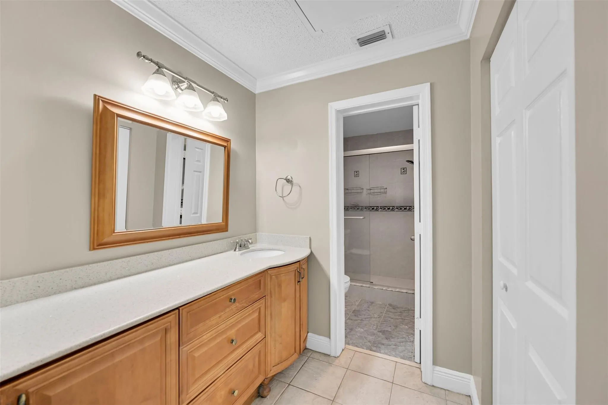 1410 Congressional Way, #1410