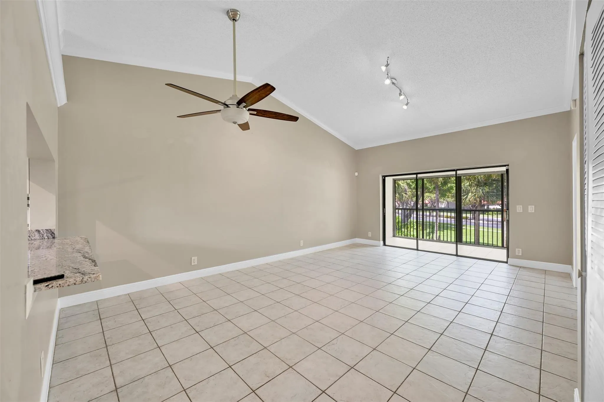 1410 Congressional Way, #1410