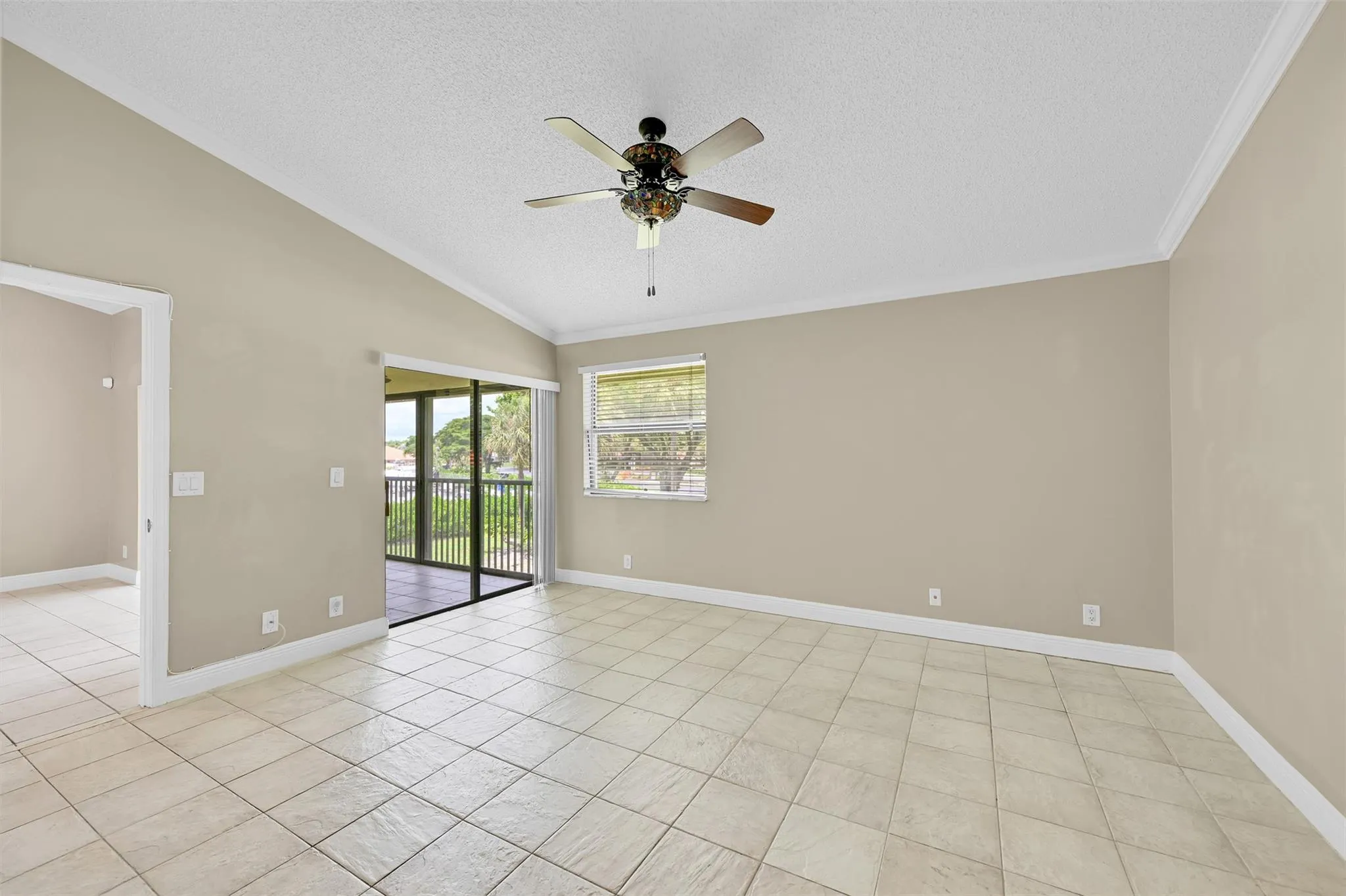 1410 Congressional Way, #1410