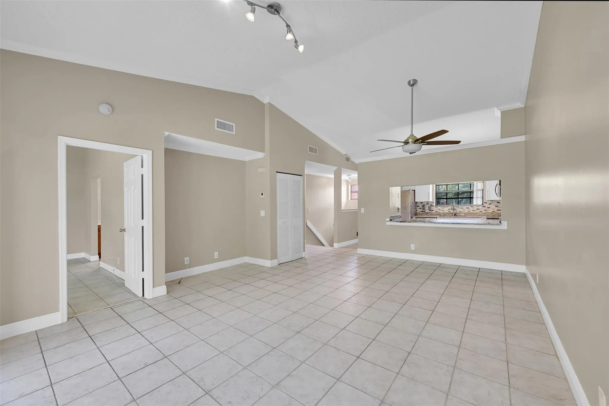 1410 Congressional Way, #1410
