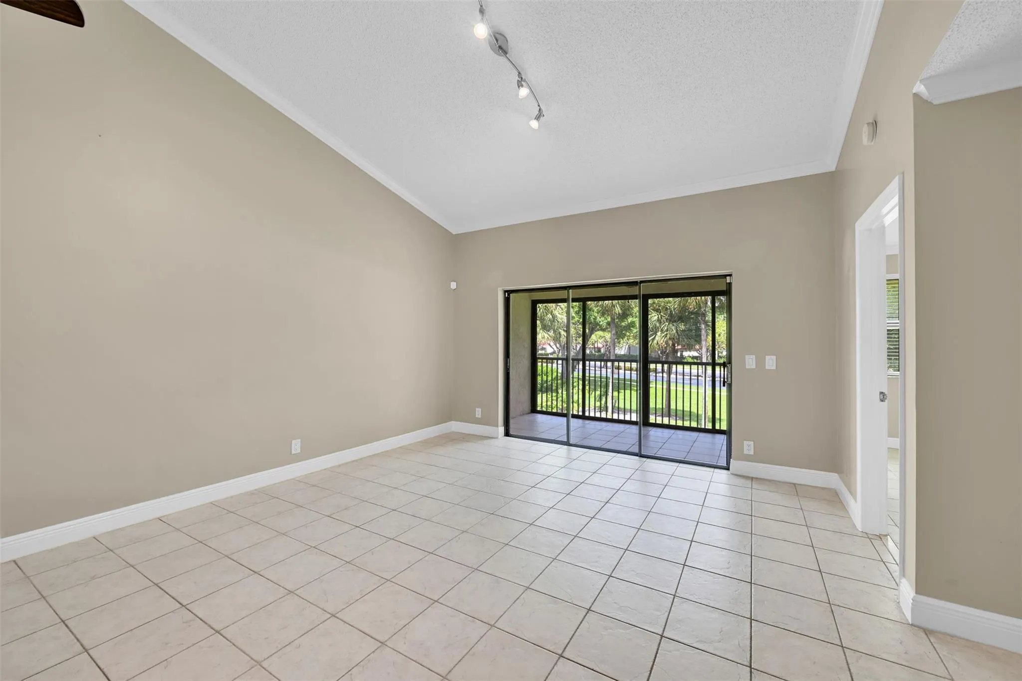 1410 Congressional Way, #1410