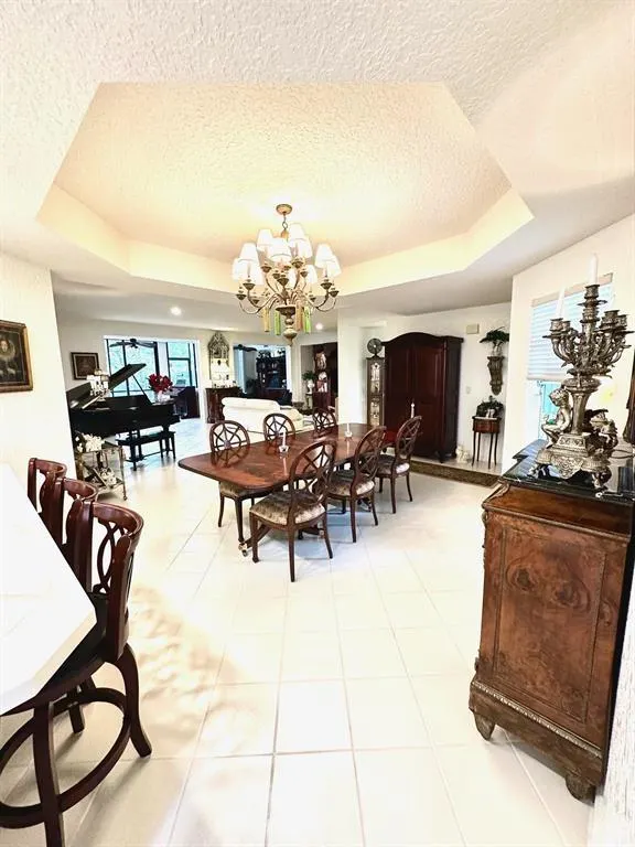 11698 Briarwood Cir, #1