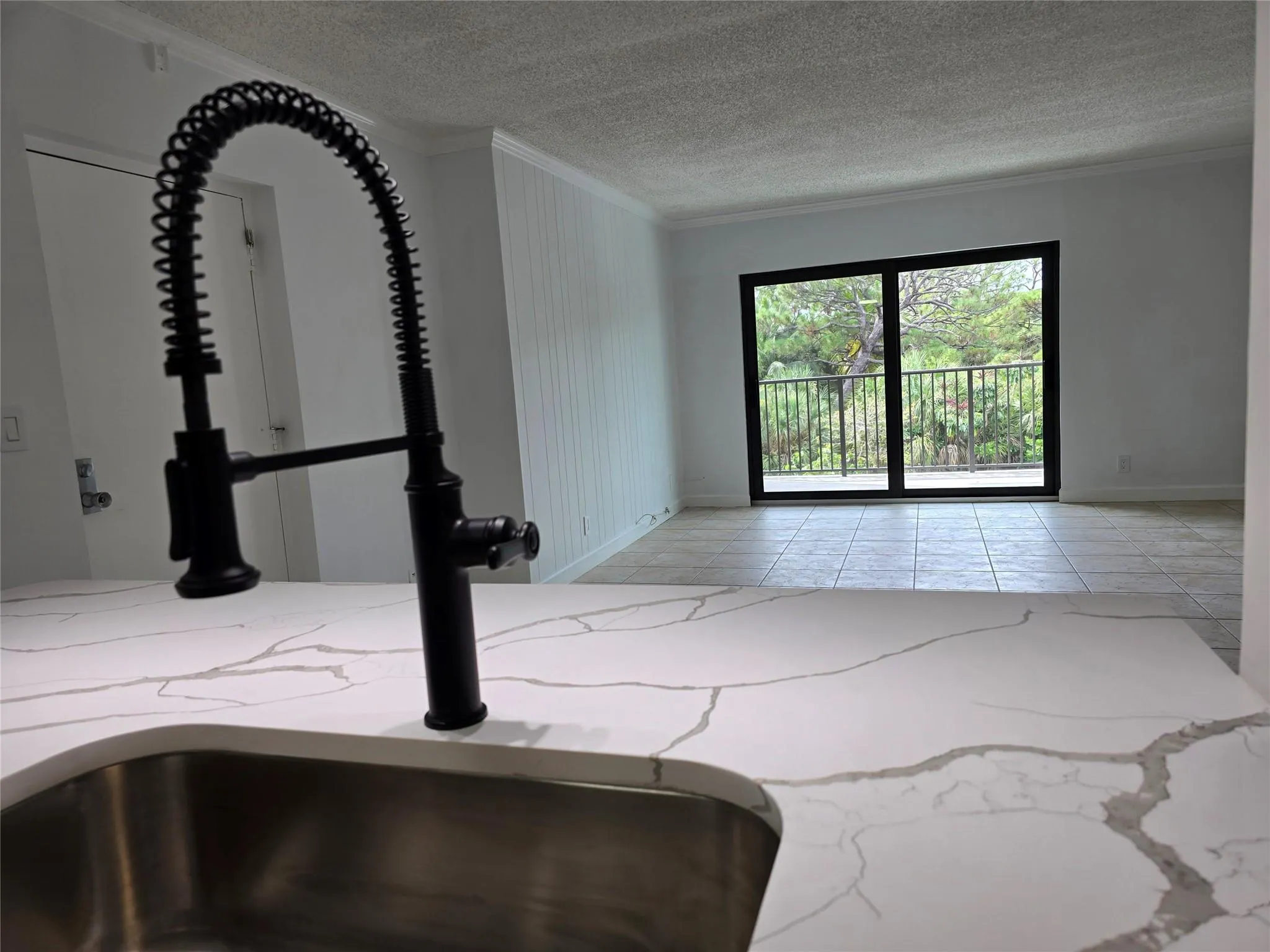 1000 River Reach Dr, #305