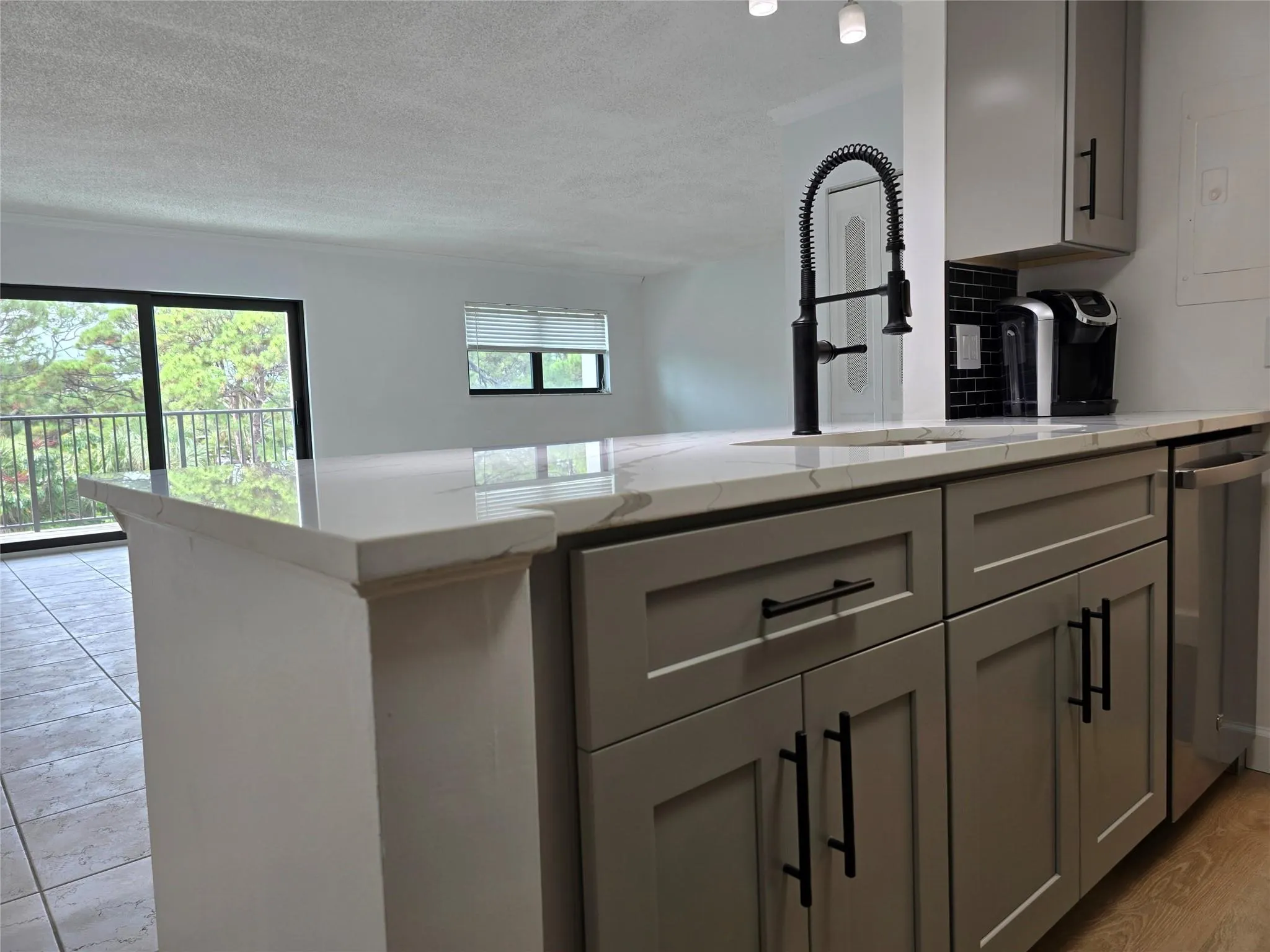 1000 River Reach Dr, #305