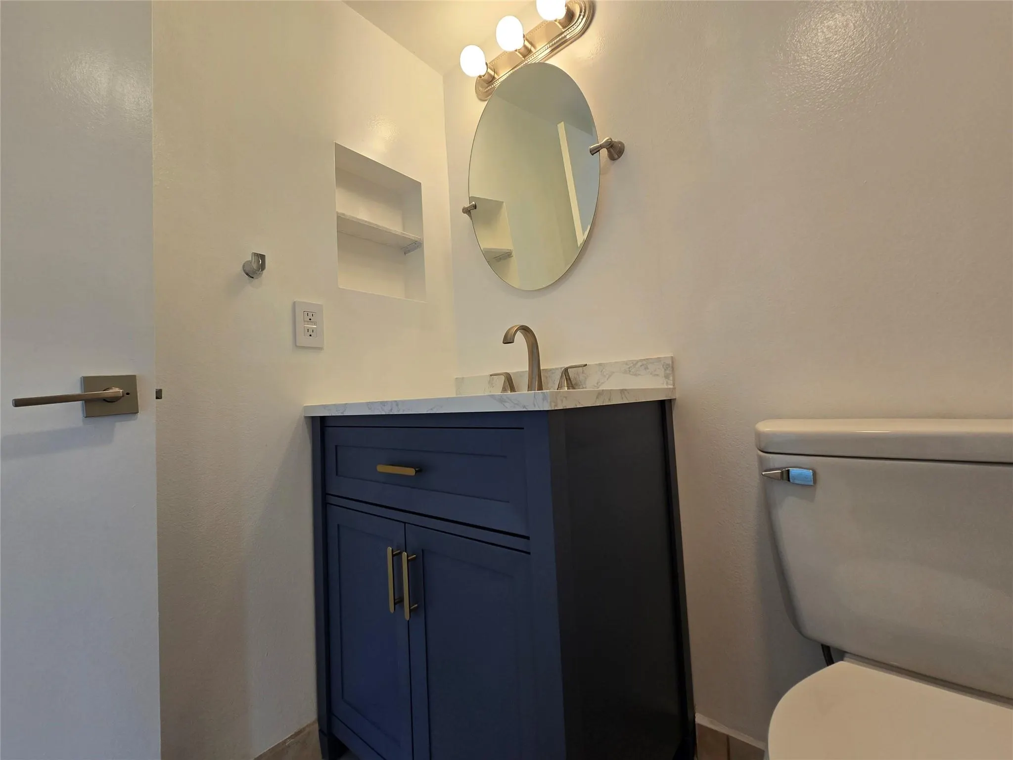 1000 River Reach Dr, #305