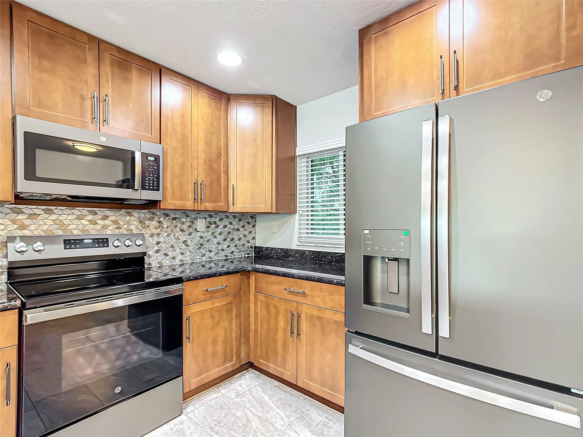 11396 W Bayshore Dr, #44