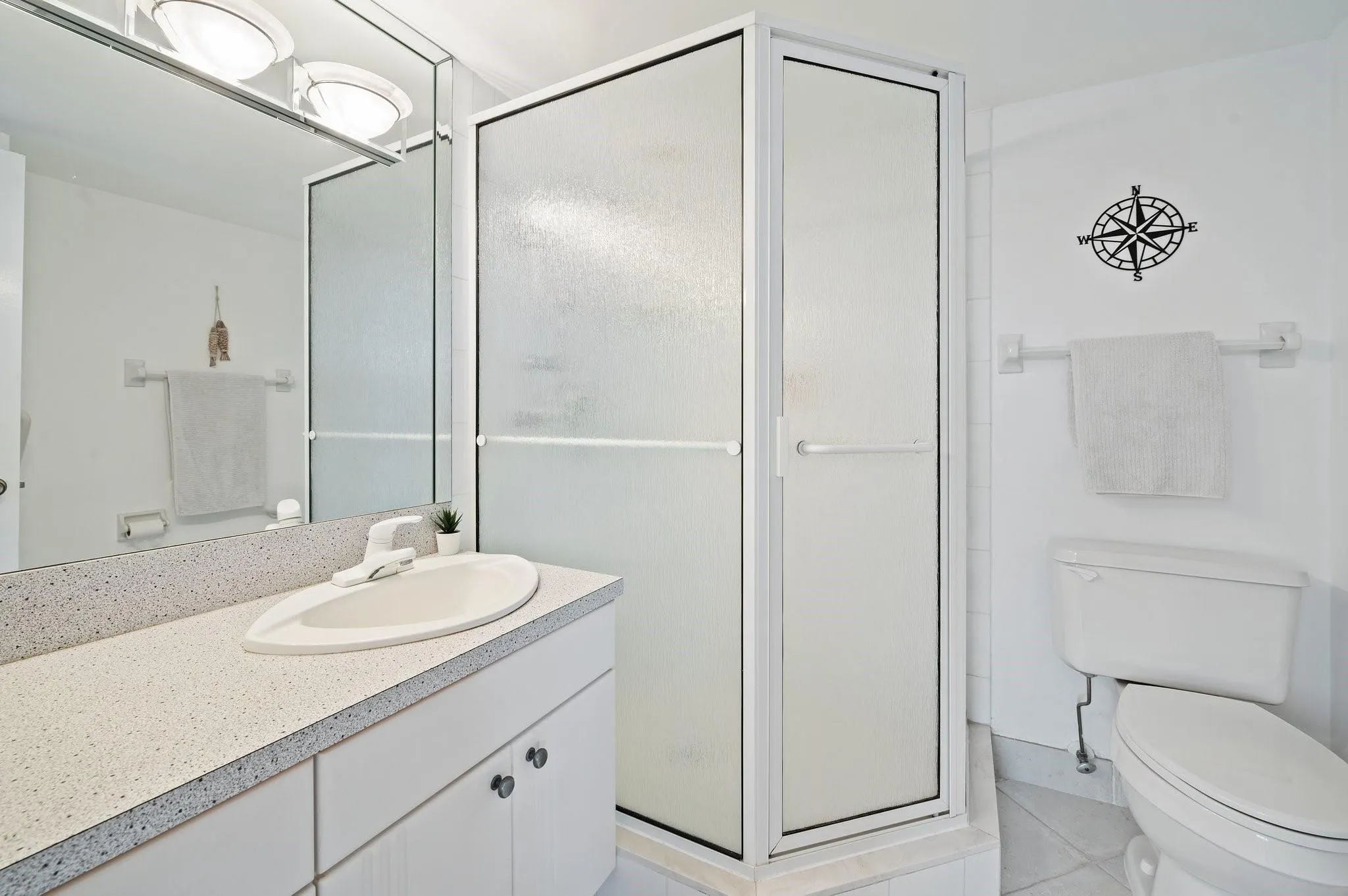 1050 Hillsboro Mile, #203W