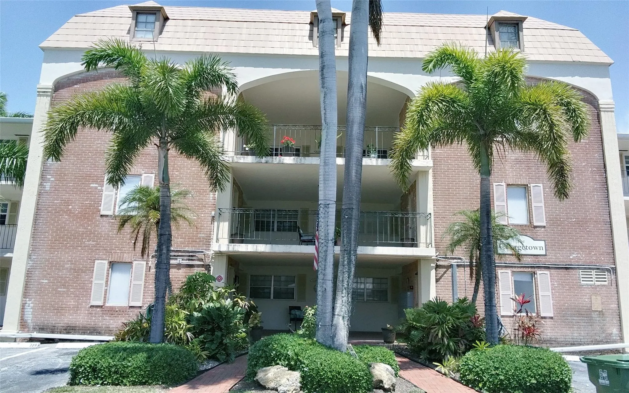 460 Paradise Isle Blvd, #301