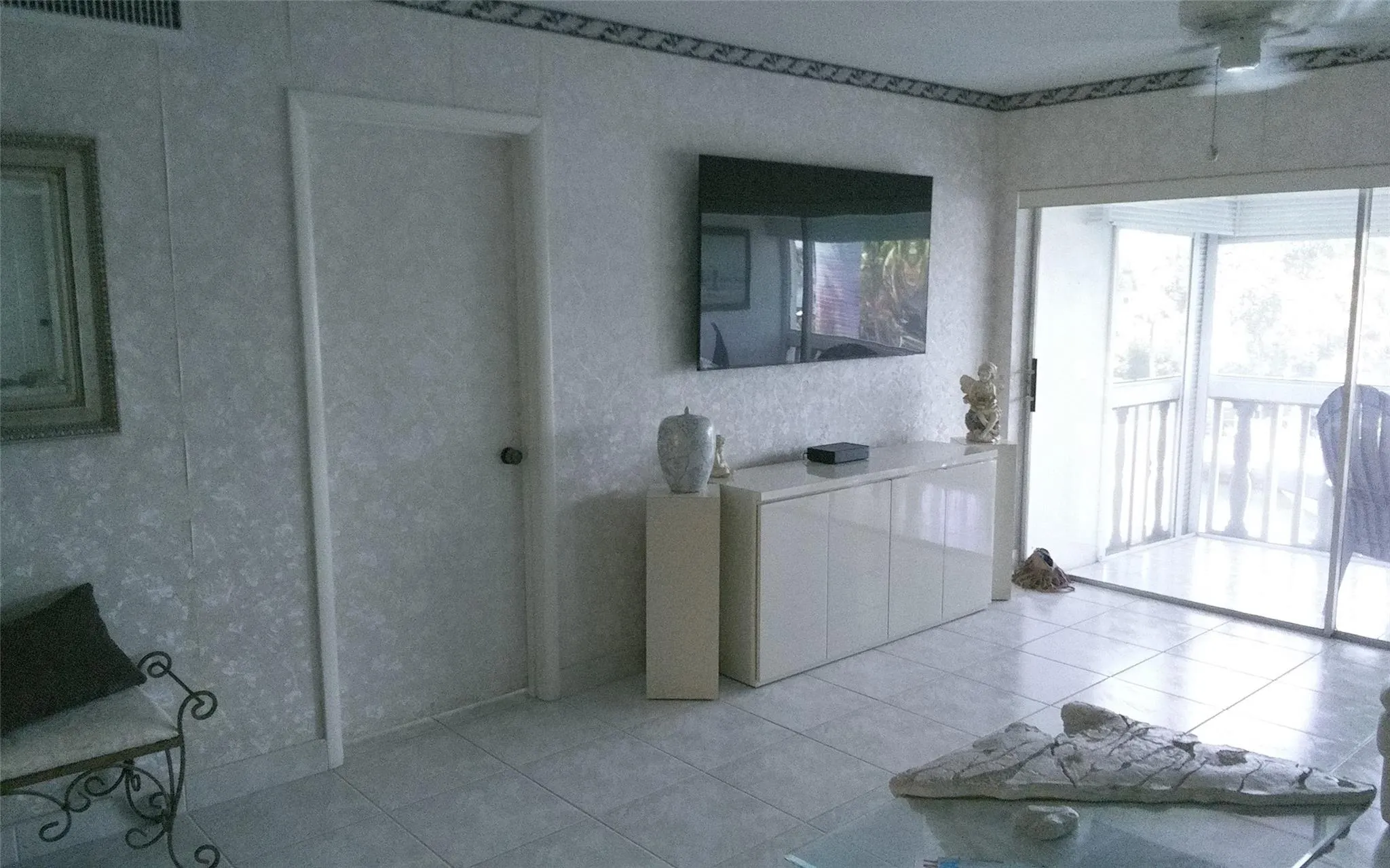 460 Paradise Isle Blvd, #301