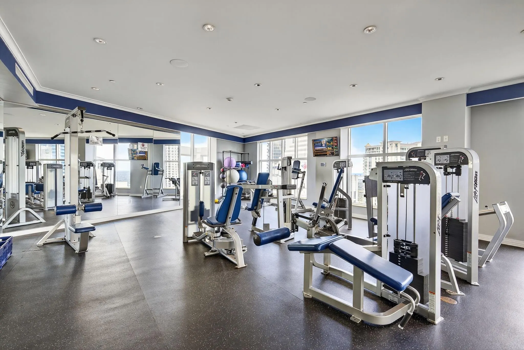 350 SE 2nd St, #1030