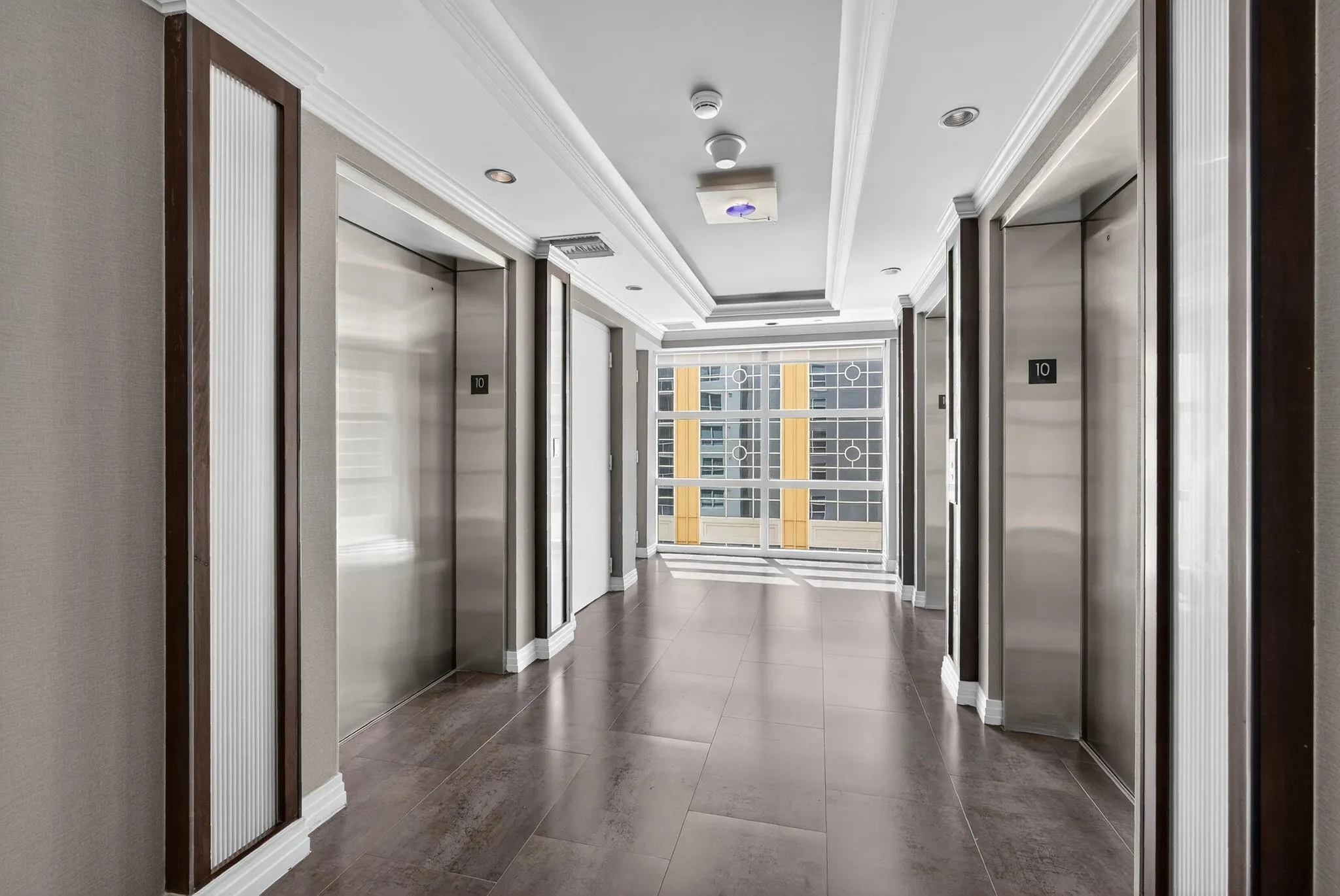 350 SE 2nd St, #1030