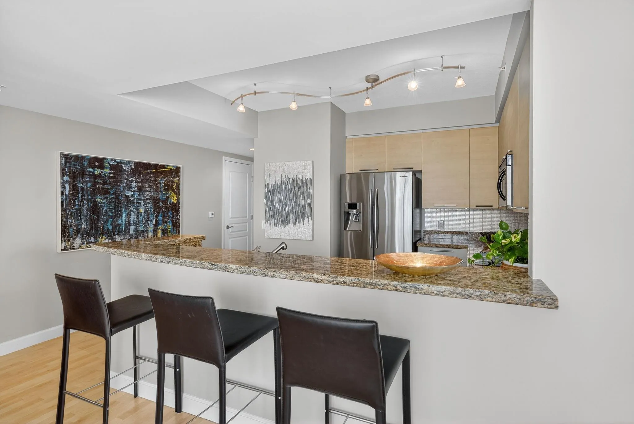 350 SE 2nd St, #1030