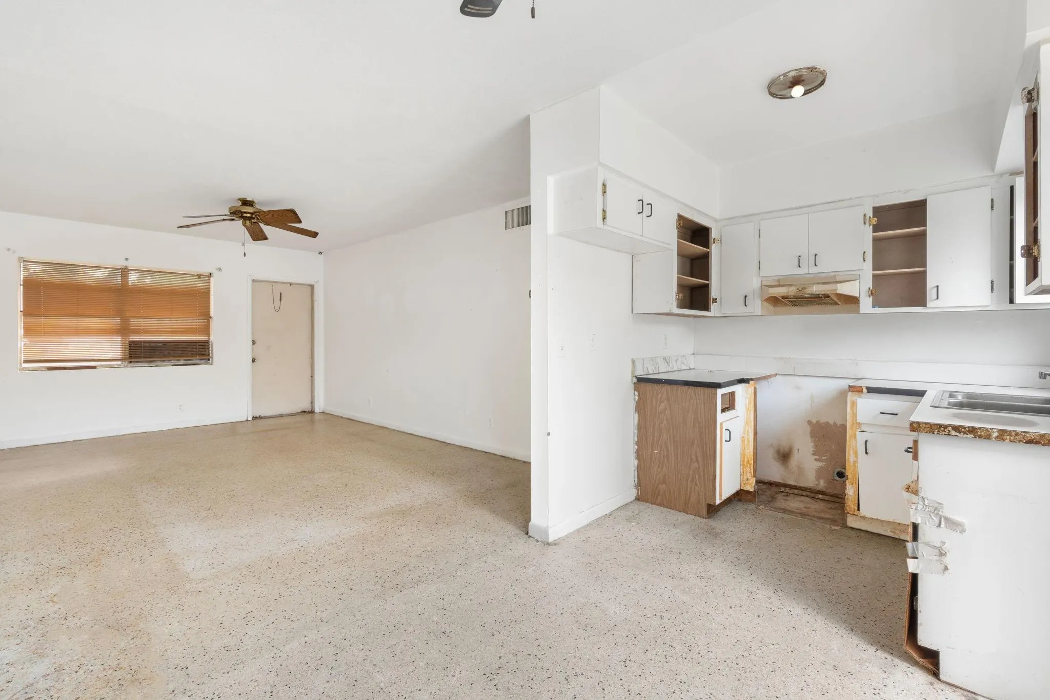 290 NE 40th St, #12