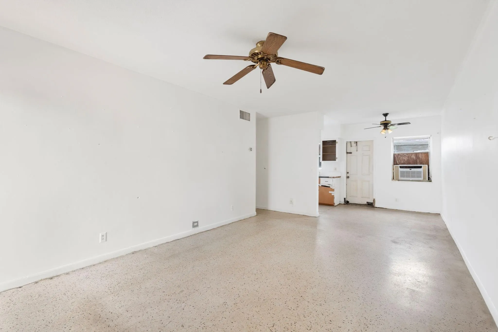290 NE 40th St, #12