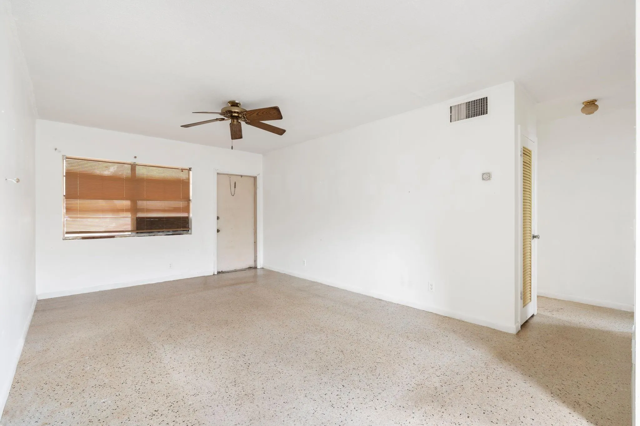290 NE 40th St, #12