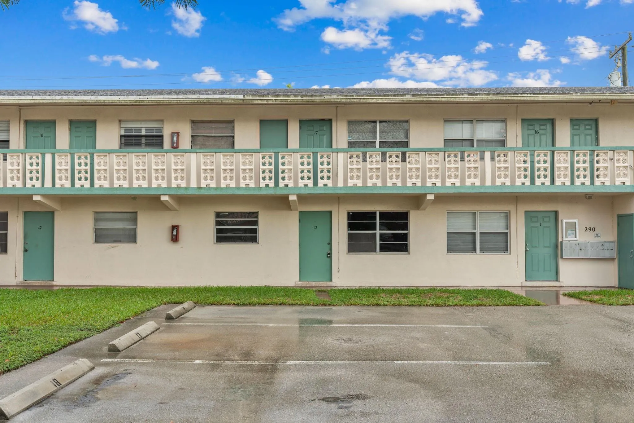 290 NE 40th St, #12