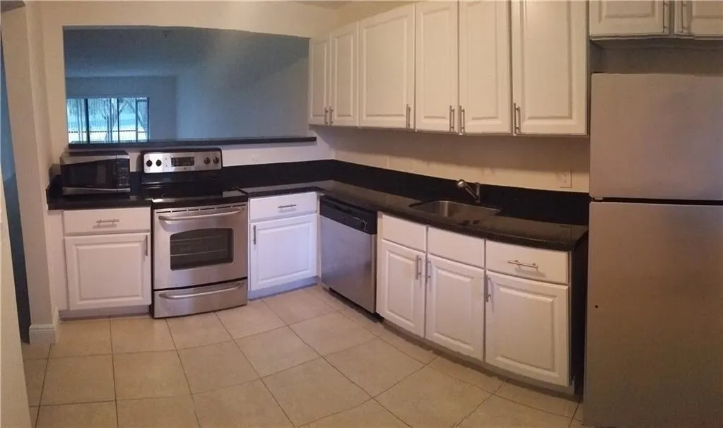 16451 BLATT BLVD, #102