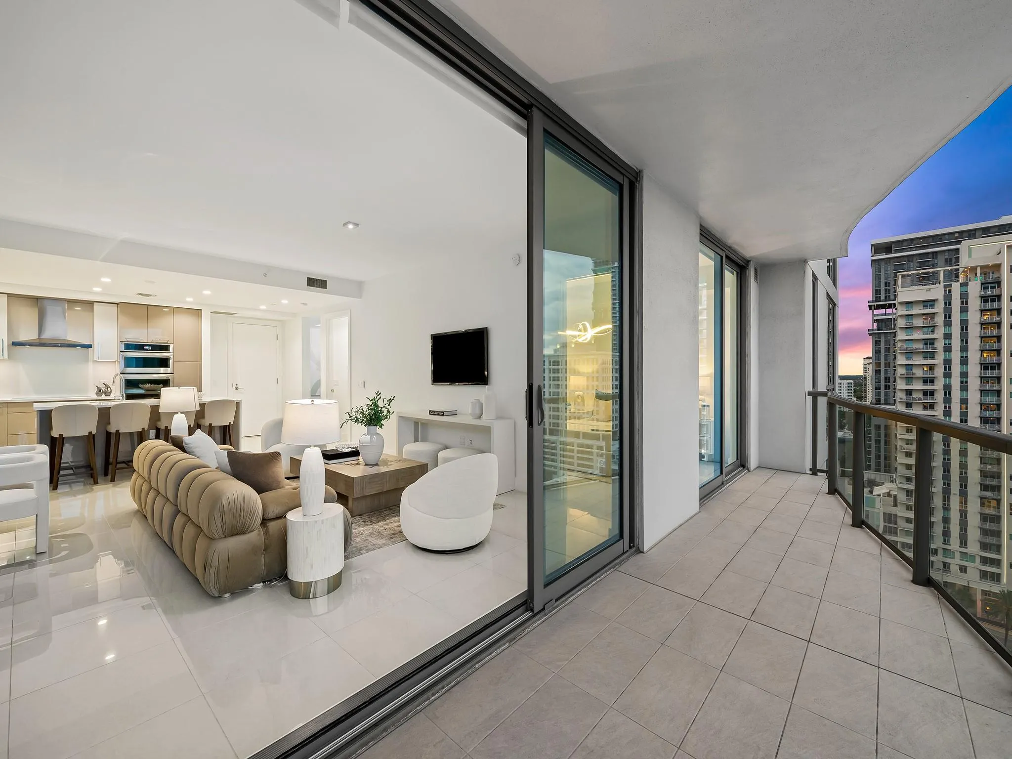 100 E Las Olas Boulevard, #1802
