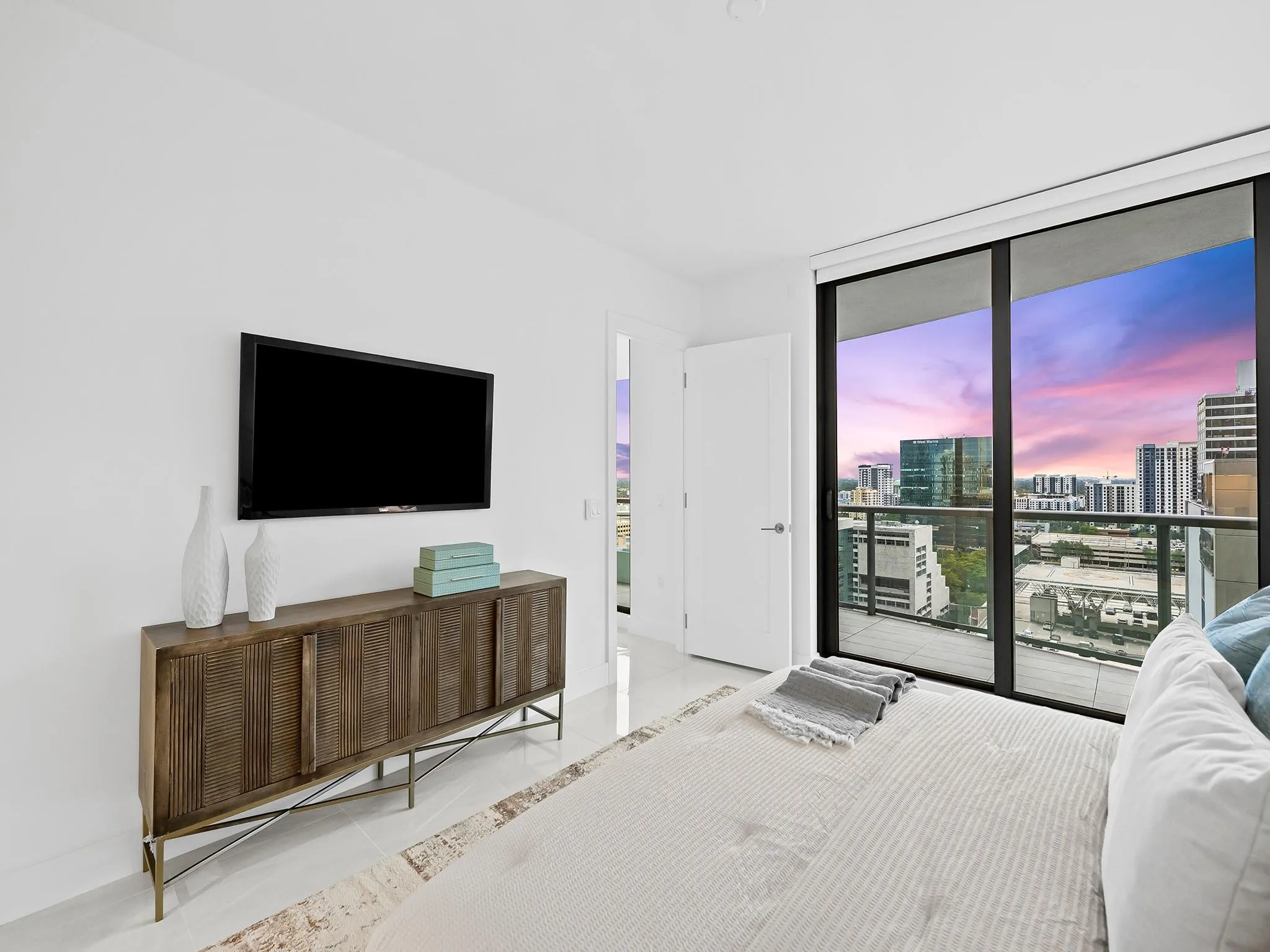 100 E Las Olas Boulevard, #1802