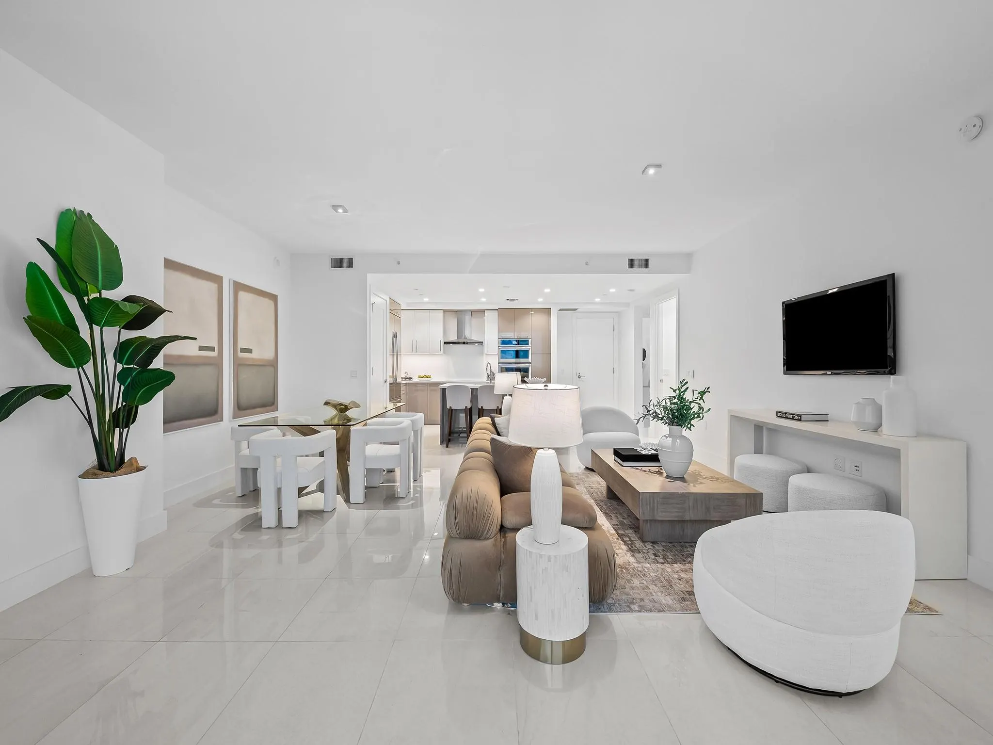 100 E Las Olas Boulevard, #1802