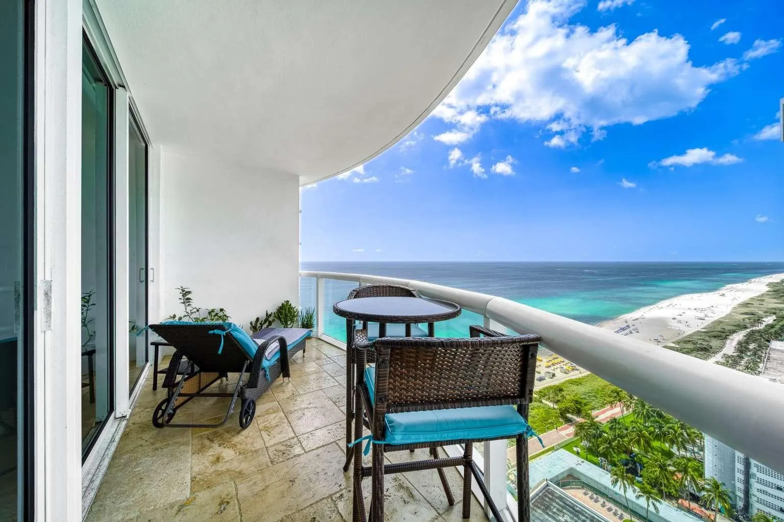 6365 Collins Avenue, #2406