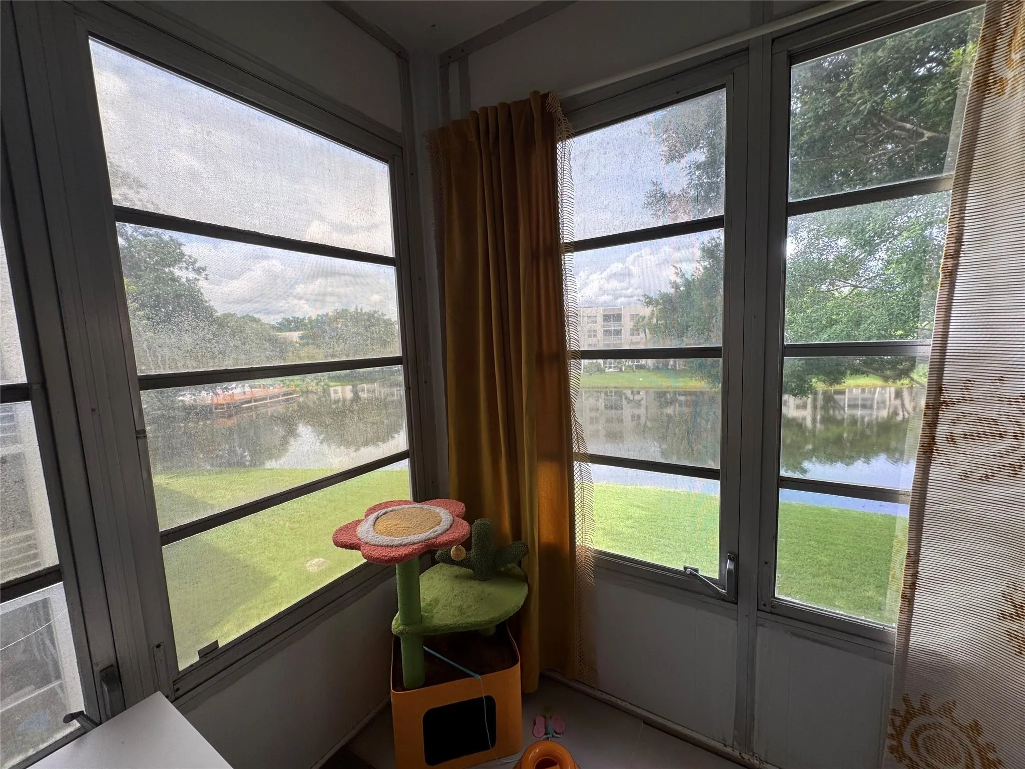 9235A Lagoon Pl, #310