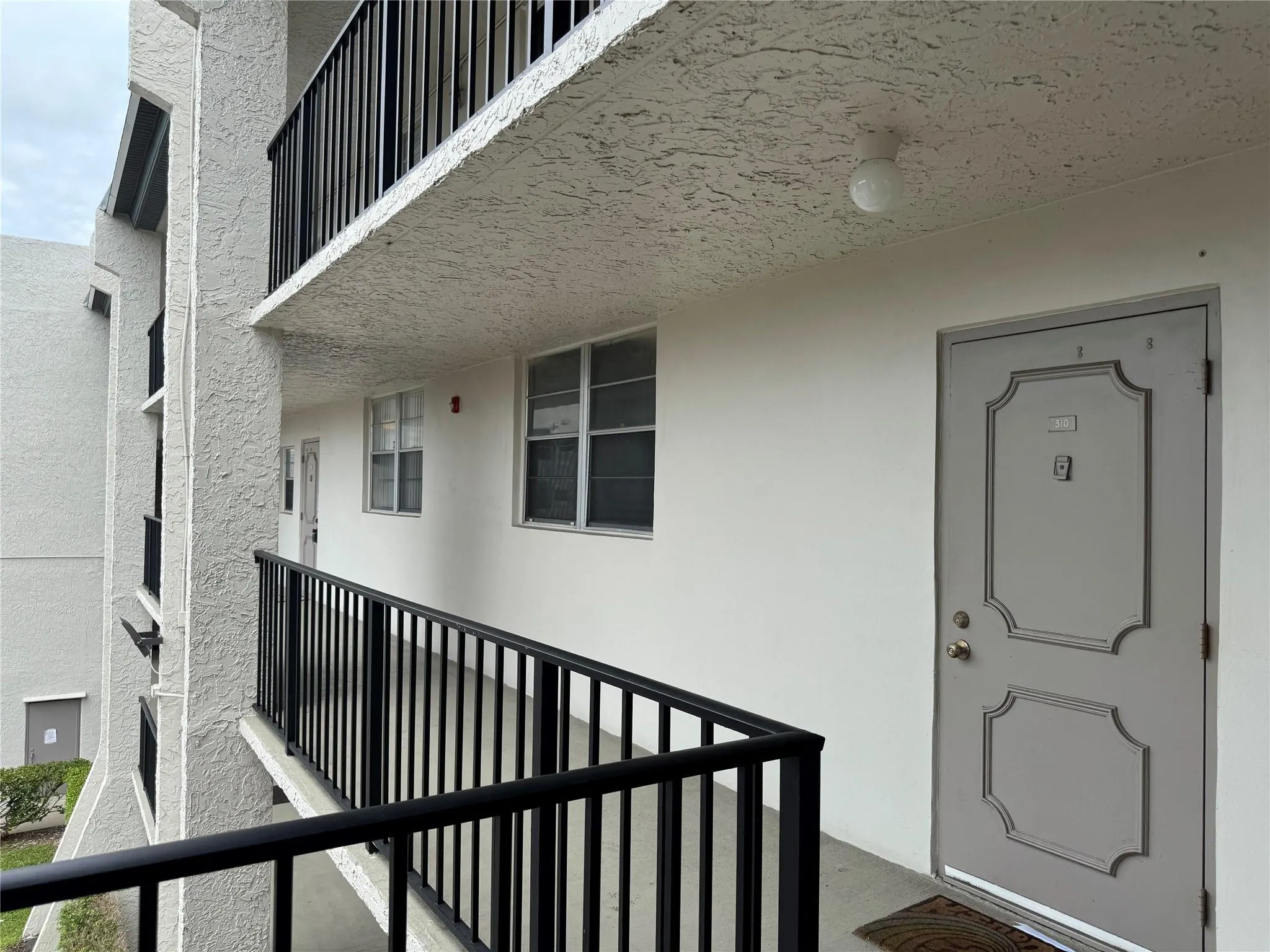 9235A Lagoon Pl, #310