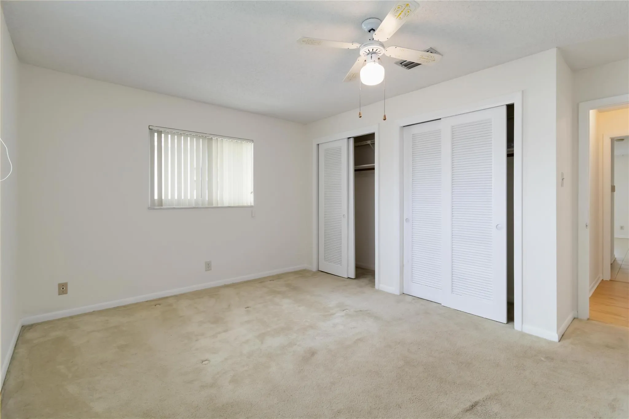 735 NW 73rd Ter