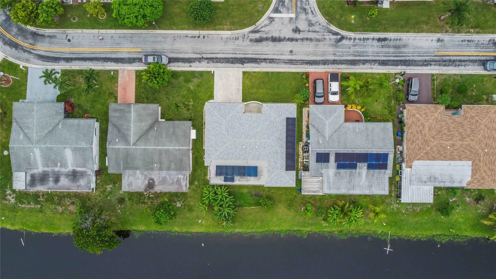 735 NW 73rd Ter