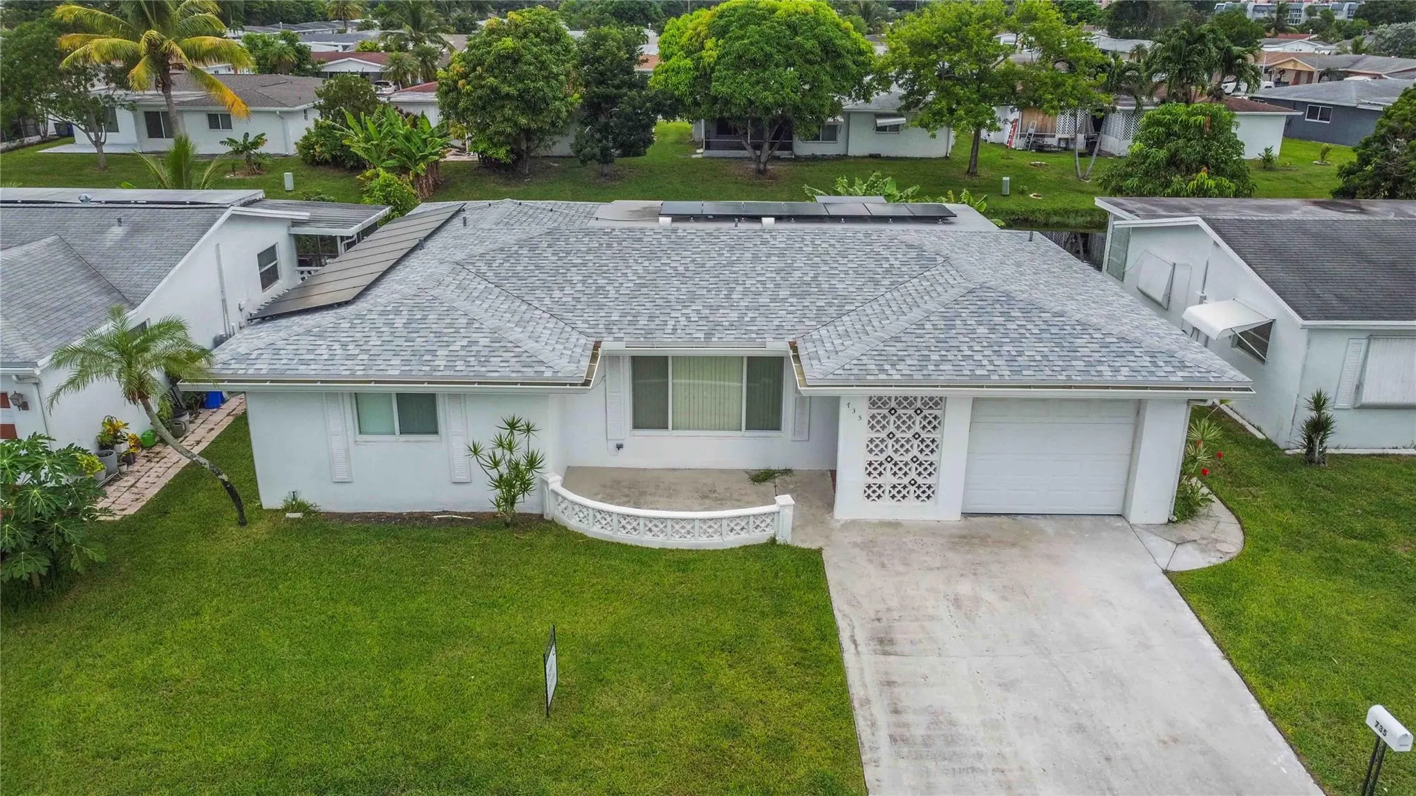 735 NW 73rd Ter