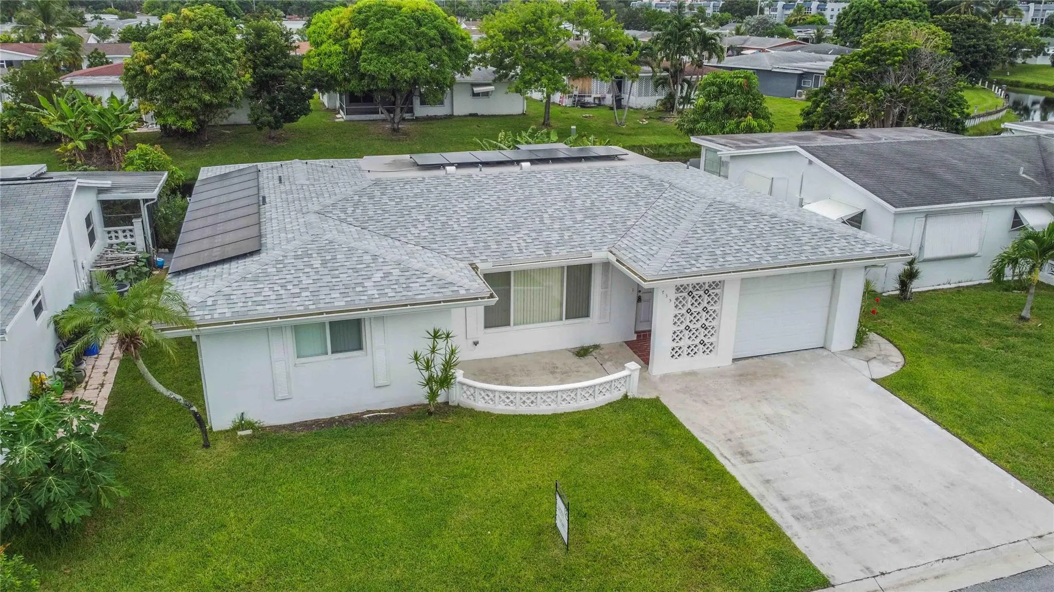 735 NW 73rd Ter
