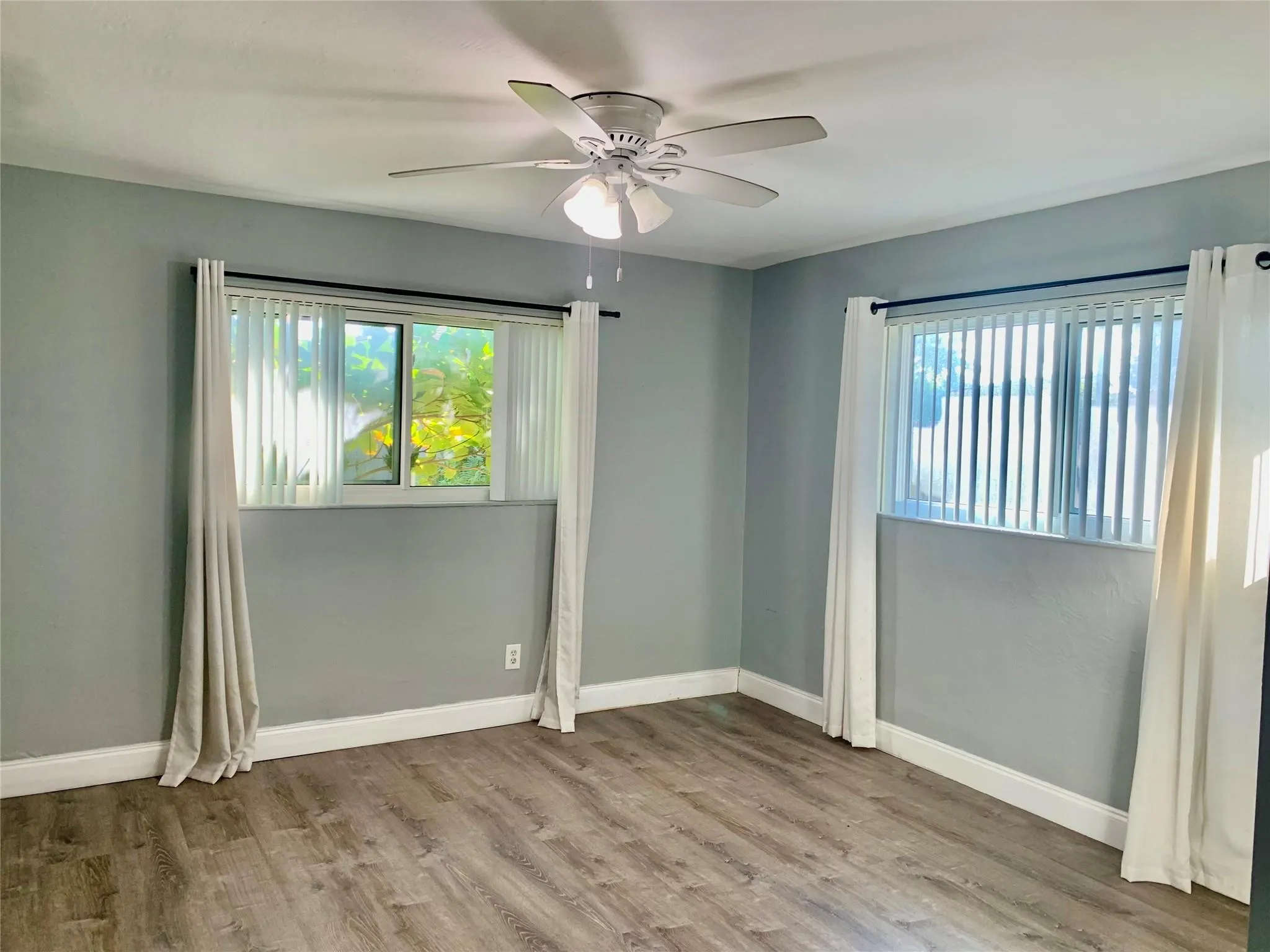 115 -117 SE 2nd Ave, #117