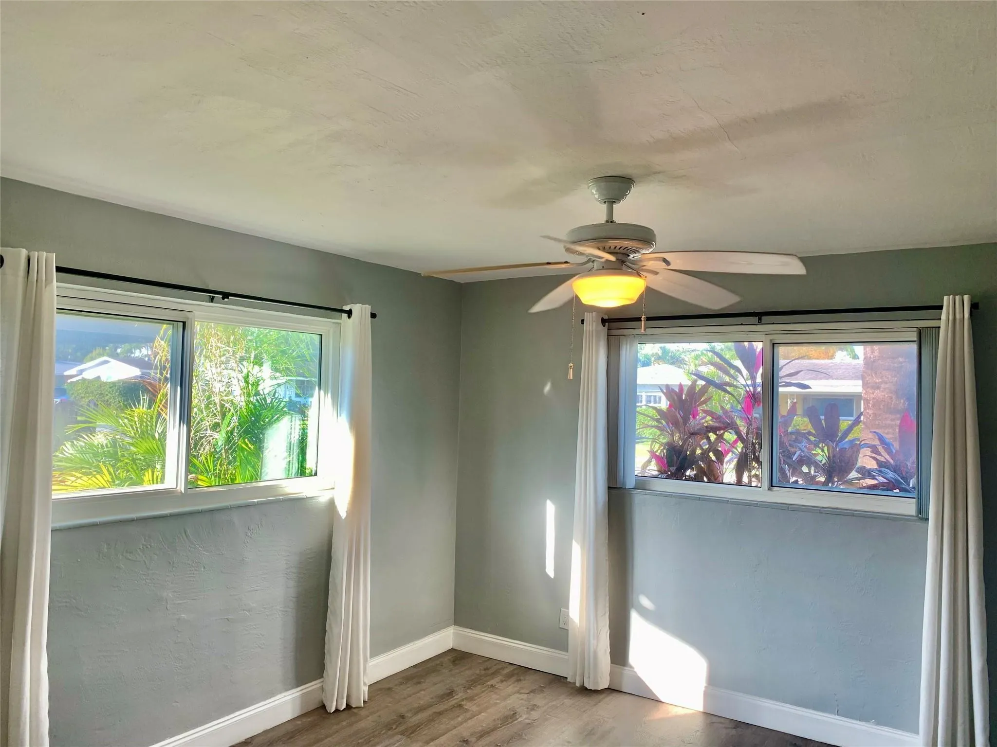 115 -117 SE 2nd Ave, #117