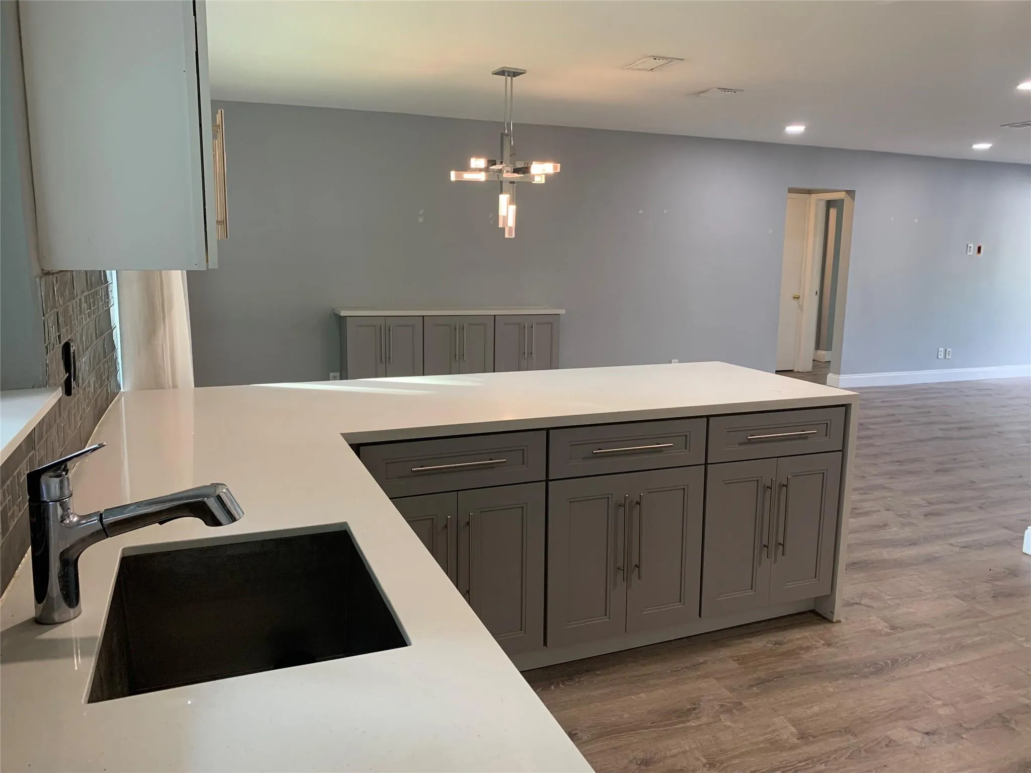 115 -117 SE 2nd Ave, #117
