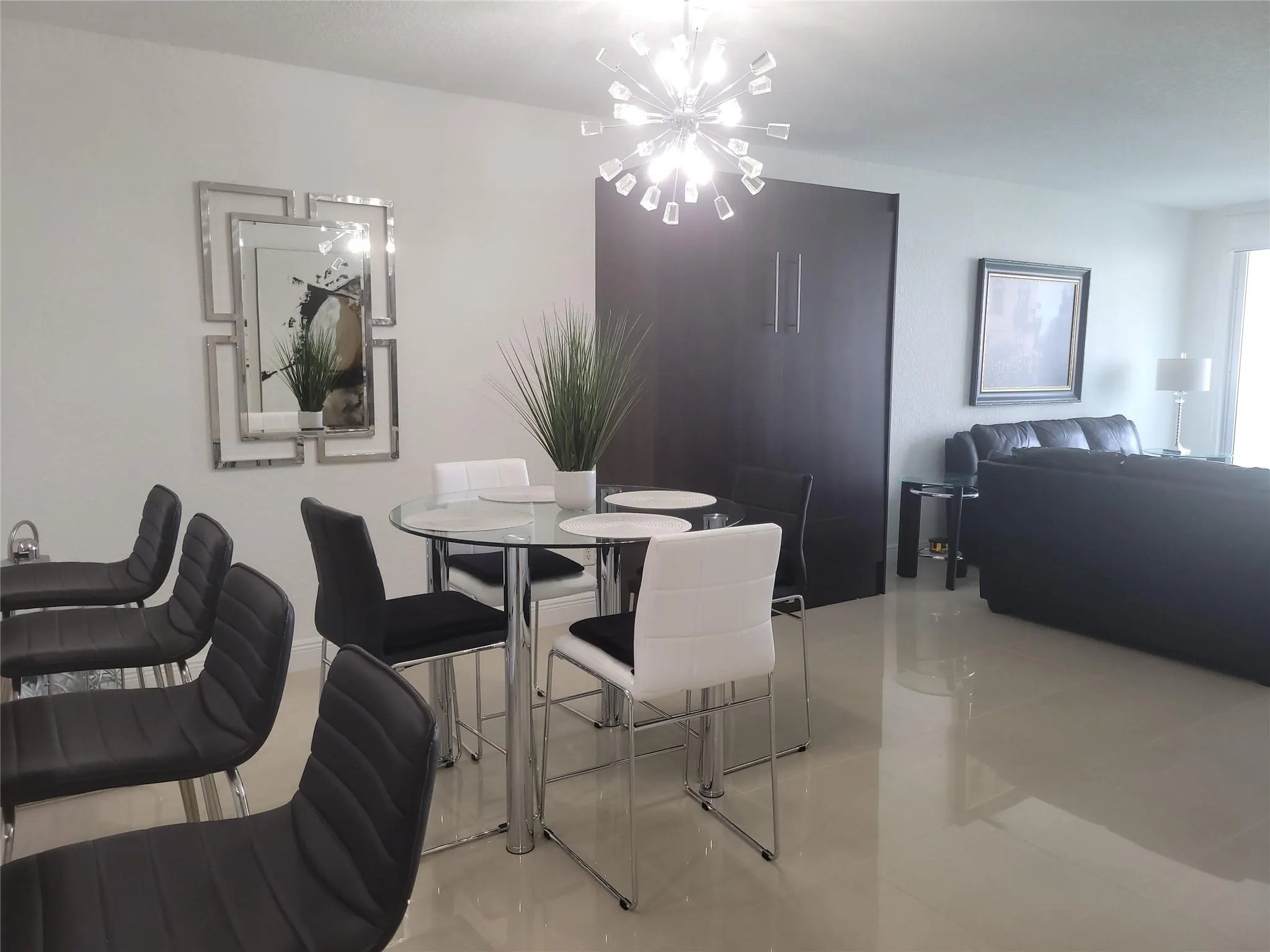 19370 Collins Ave, #809