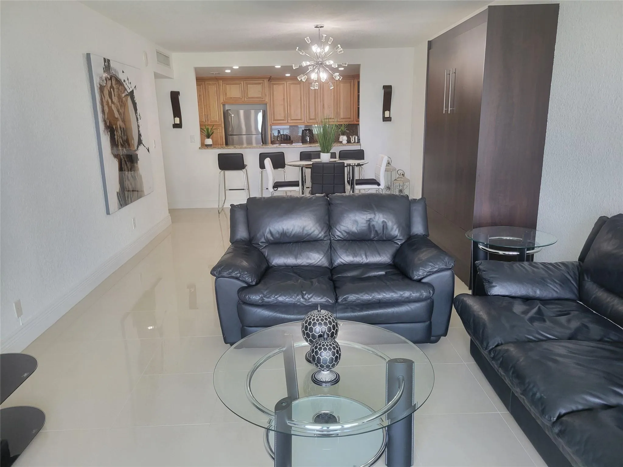 19370 Collins Ave, #809