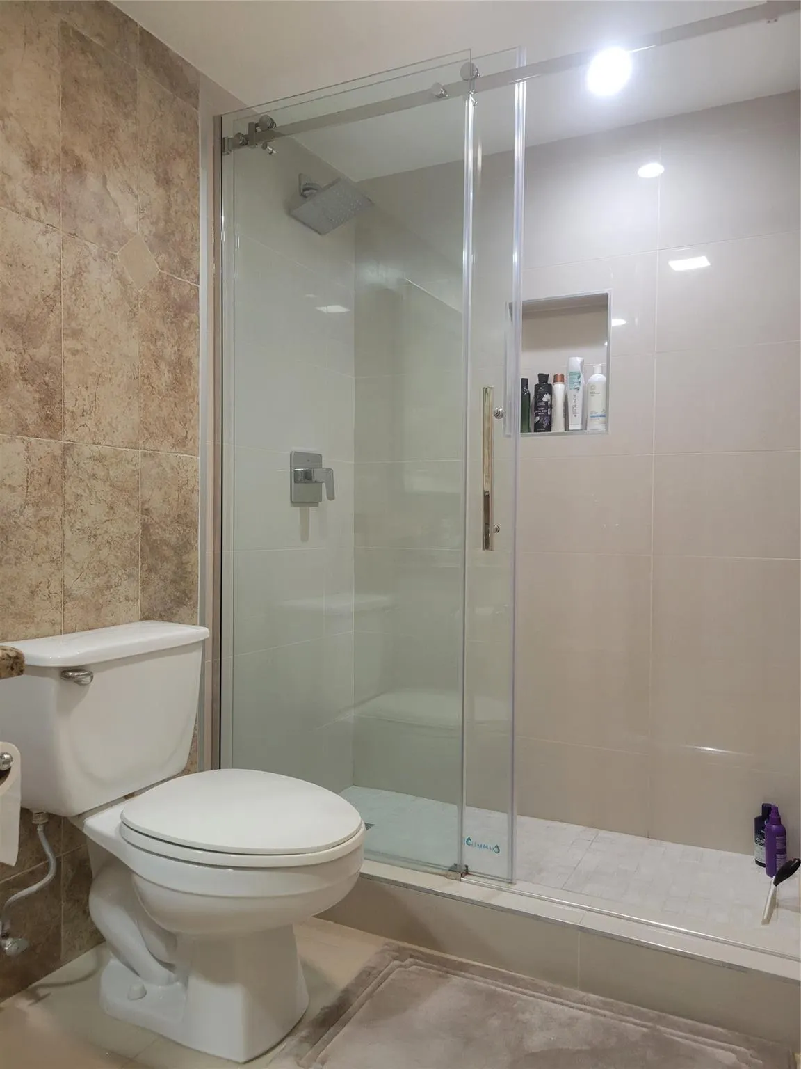 19370 Collins Ave, #809